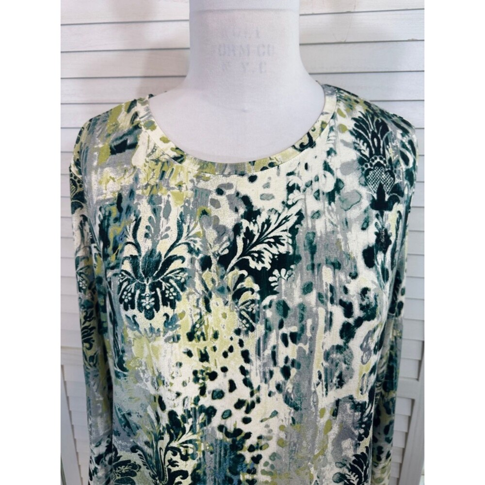 Touch of Cool™ Animal Print Layering Tee Size 3 (XL) Like New - Picture 4 of 15